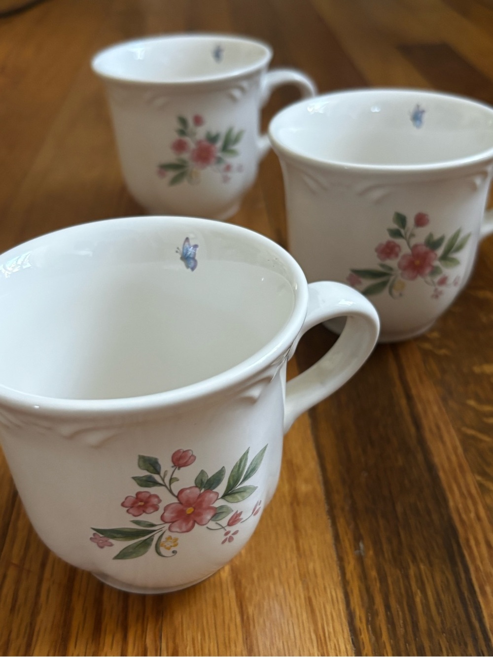 4 Floral Porcelain Mugs set Pink floral Design + butterfly